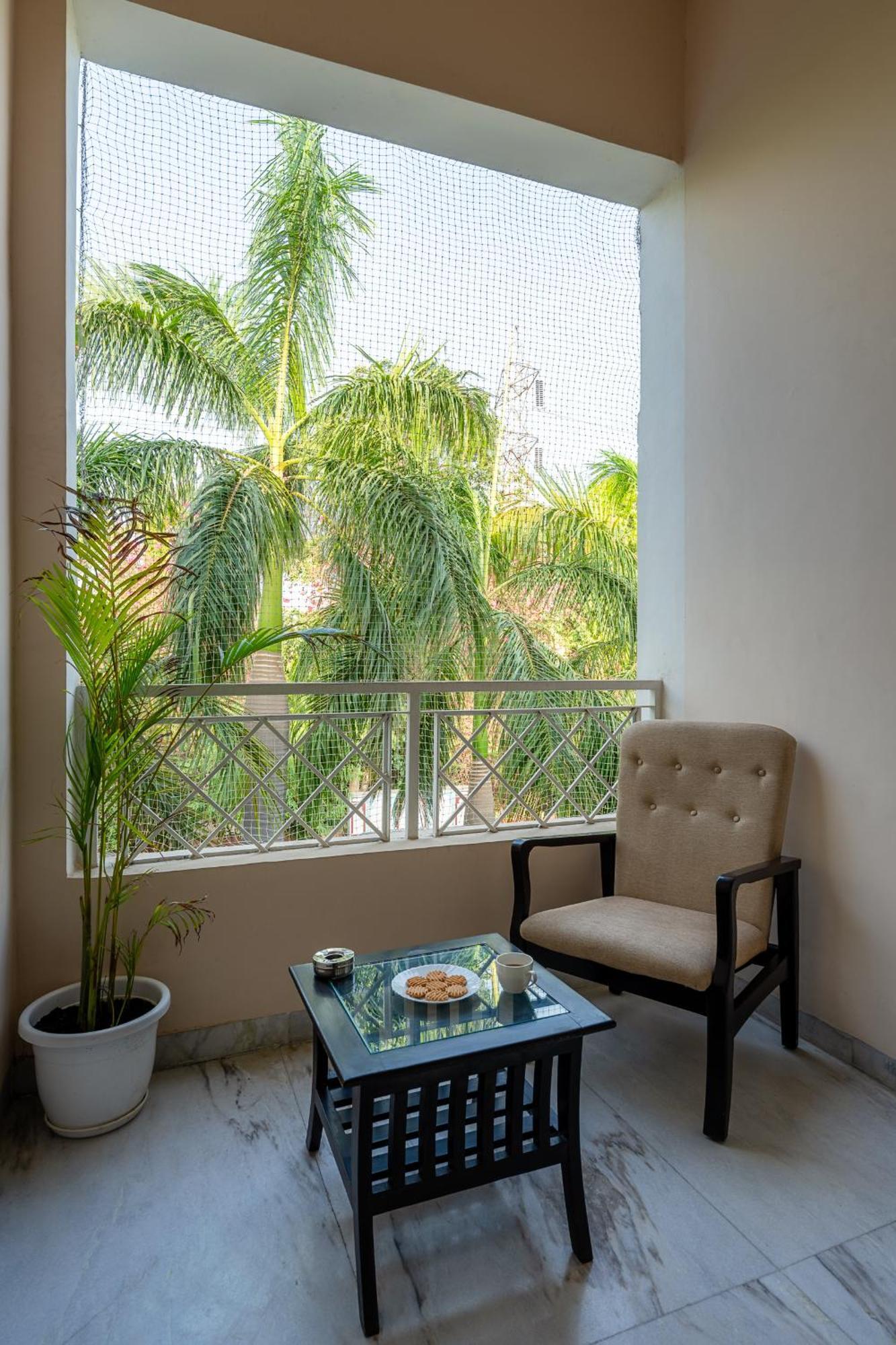 Nine Palms Resort Jaipur Exteriör bild