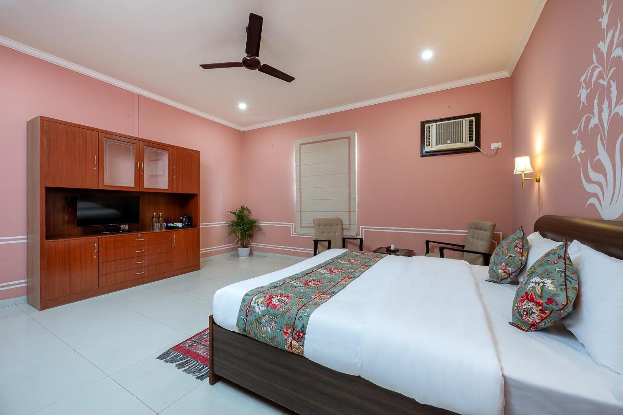 Nine Palms Resort Jaipur Exteriör bild